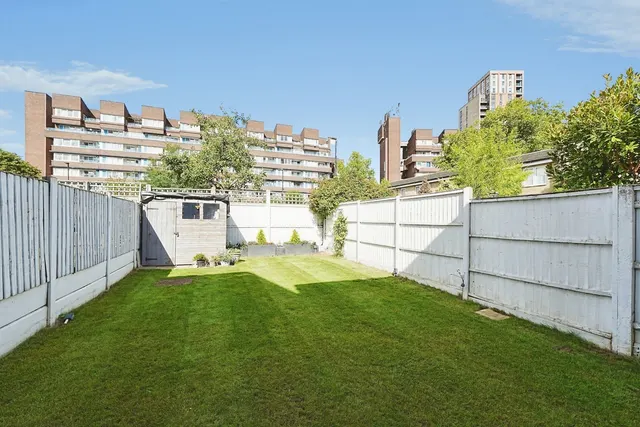 Clayton Drive, London, SE8, photo 2
