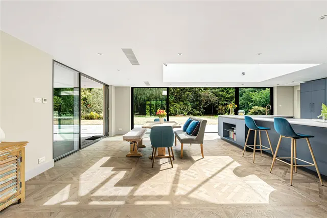 Kingswood Firs, Grayshott, GU26, photo 3