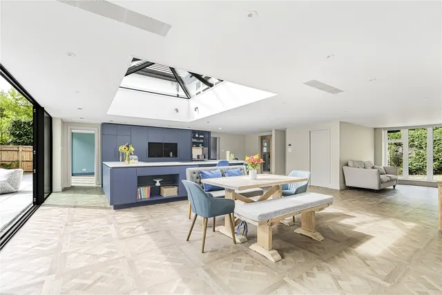Kingswood Firs, Grayshott, GU26, photo 2