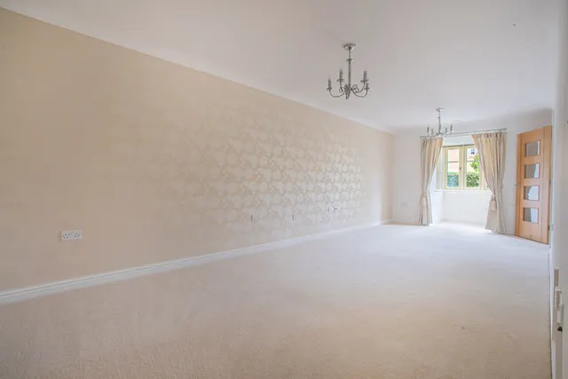 Mercer Way, Tetbury, photo 3