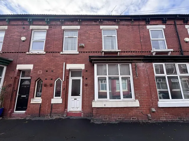 Cedar Grove, Fallowfield, M14, photo 1