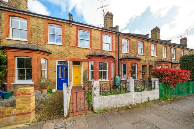Heath Gardens, Twickenham, TW1 4LY, photo 1