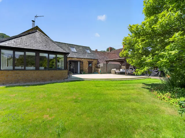 The Green Warmington Banbury, OX17, photo 2