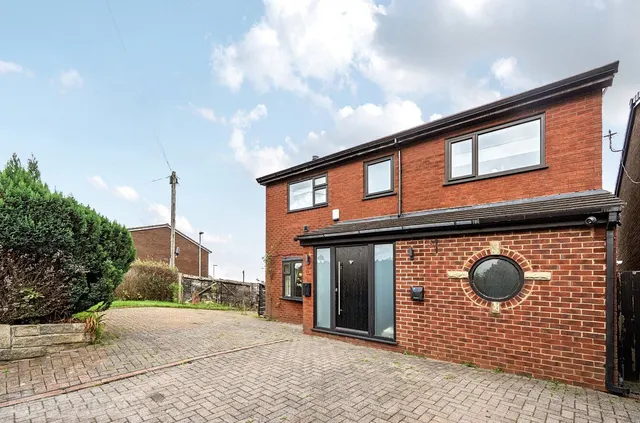 Hannerton Road, Shaw, OL2, photo 1