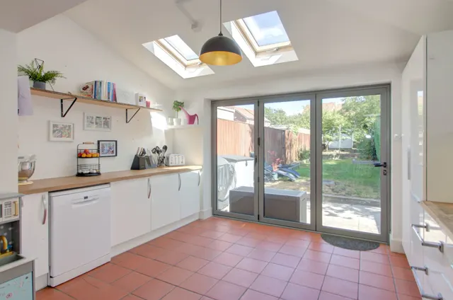 Snarlton Lane, Melksham, SN12, photo 3