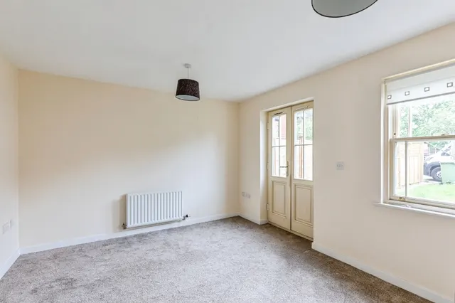 Photo 3 — Chapman Road, Wellingborough
