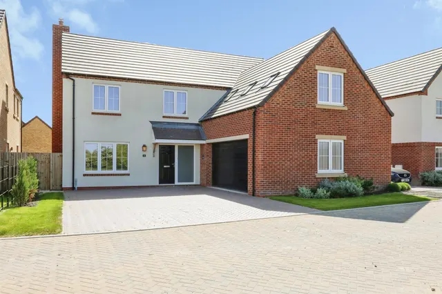 Hazel Grove, Retford, photo 1