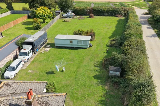 New Road, BH22, photo 2