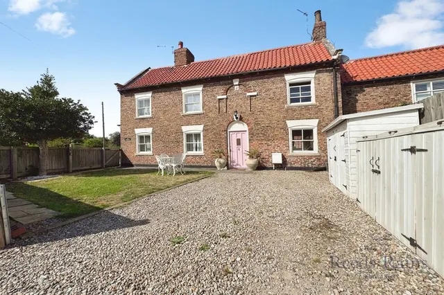 Main Street, Hemingbrough, North Yorkshire, YO8, photo 1