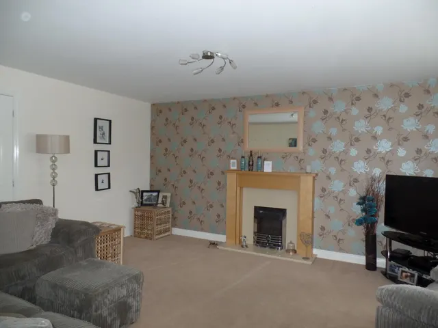 Augustus Close, North Hykeham, LN6, photo 2