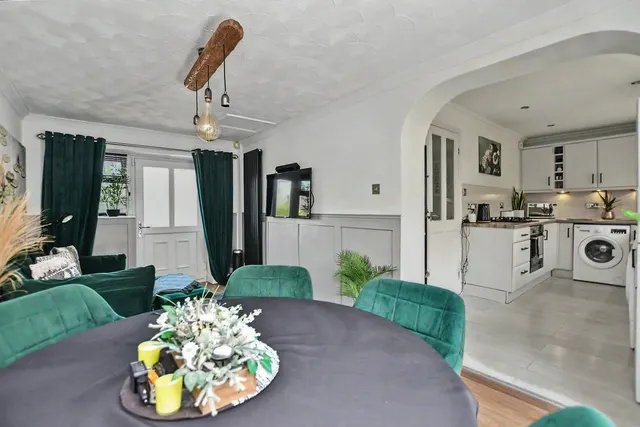 Birchfields Rise, Leeds, LS14, photo 3