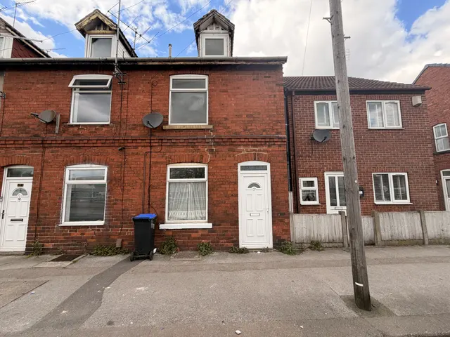Priestic Road, Sutton-In-Ashfield, NG17, photo 1