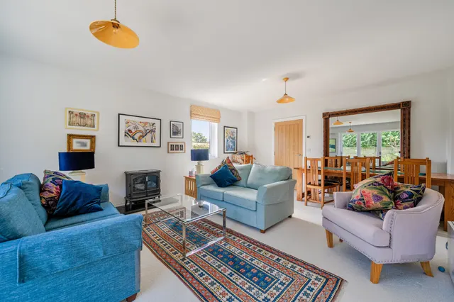 Photo 2 — Ridgway Road, Farnham, GU9