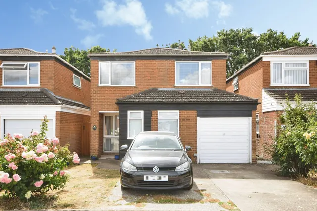 The Grove, Bicknacre, Chelmsford, photo 1