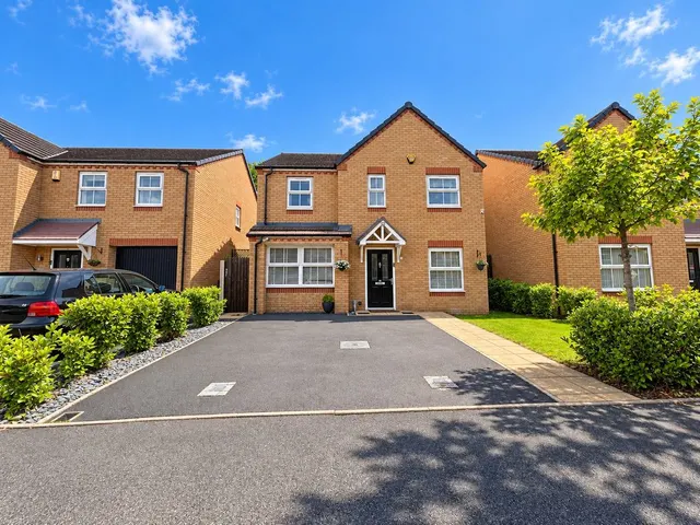 Sandpiper Close, Brownhills, WS8, photo 1