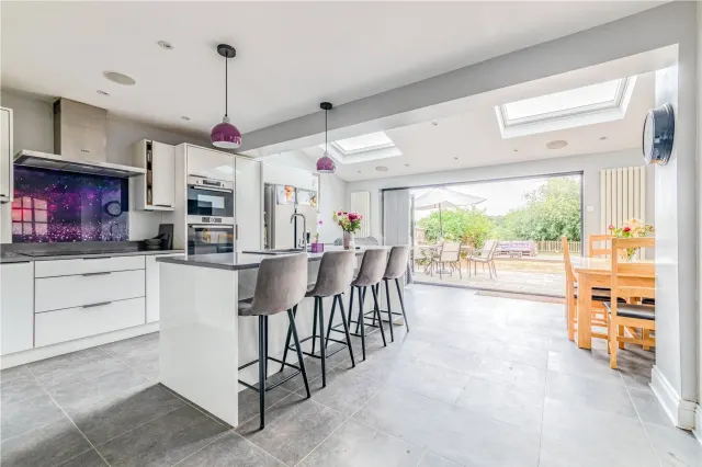 Photo 2 — Fullerton Way, Byfleet, West Byfleet,...