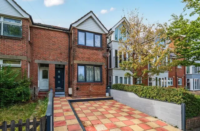 Osborne Road North, Southampton, SO17, photo 1