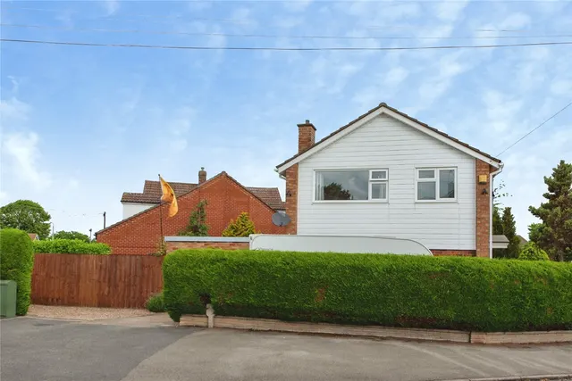 Photo 2 — Broadway, North Hykeham, Lincoln, Lincolnshire, LN6