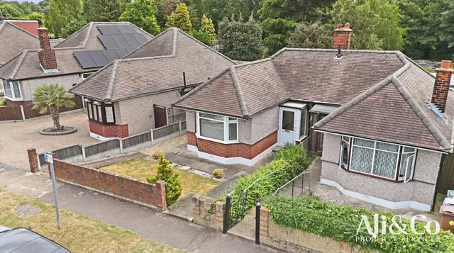 Rookery View, Grays, Essex, RM17 6AU, photo 1
