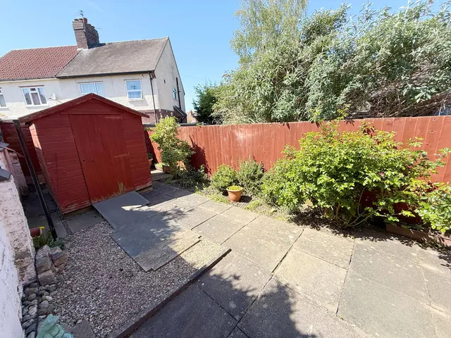 Photo 2 — Victoria Street, Grantham