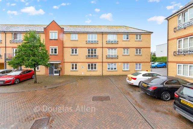 Bridge Road, Wickford, SS11, photo 1