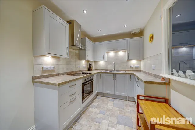 Photo 3 — Worcester Road, Droitwich, Worcestershire, WR9 8AH