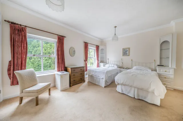 King George Gardens, Chichester, PO19, photo 3