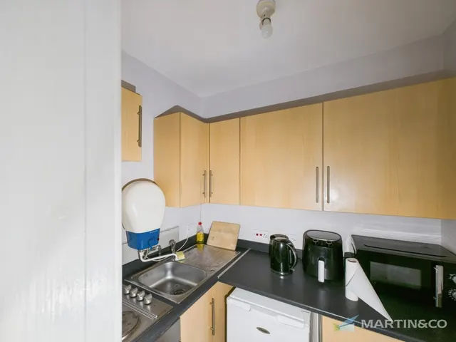 Liverpool Road, Blackpool, FY1, photo 3