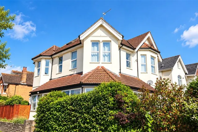 Pembroke Road, Alum Chine, BH4, photo 1