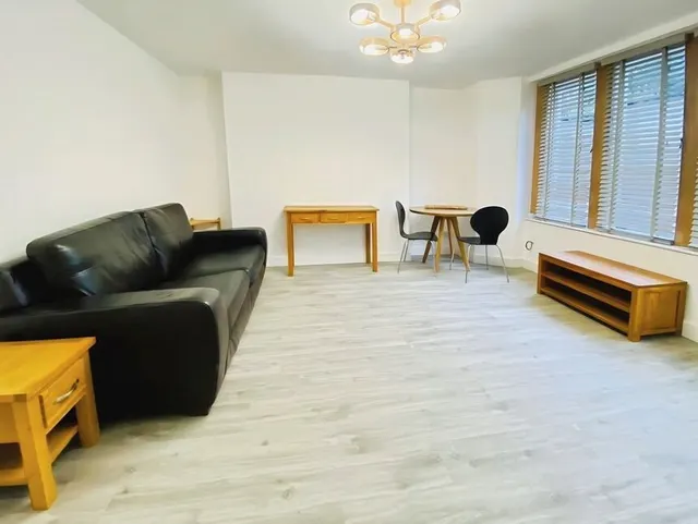 Photo 3 — Medina Villas, Hove, East Sussex, BN3