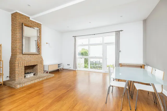 Photo 2 — Regis Place, Brixton, SW2 5RE
