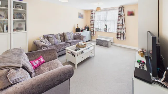 Wexford Way, Bury St Edmunds, IP32, photo 2
