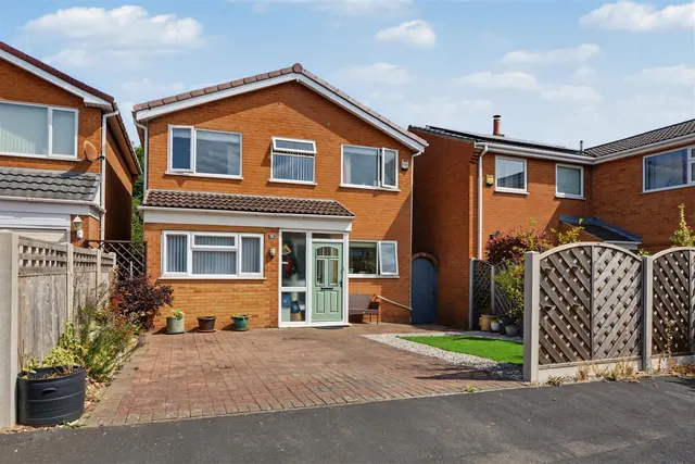 The Paddocks, Sandiacre, NG10, photo 1