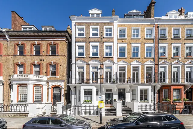 Roland Gardens, London, SW7, photo 1