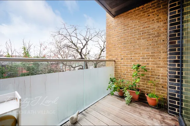 Tizzard Grove, London, SE3, photo 3
