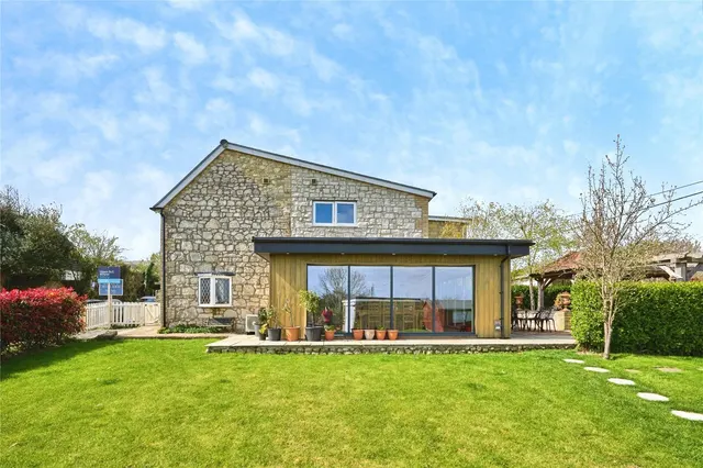 Main Road, Newbridge, PO41, photo 1