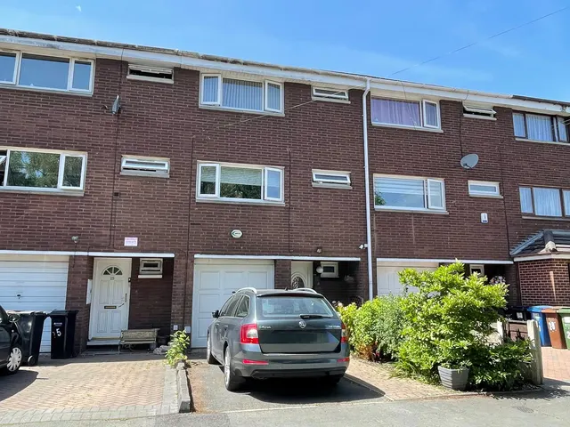 Mill Lane, Woodley, SK6, photo 1