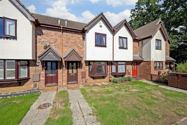 Fleetwood Close, Tadworth, KT20, photo 1