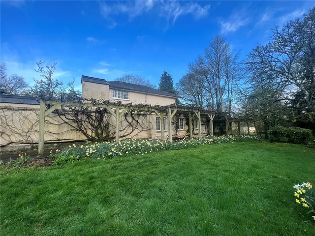 Flat 2, Worth House, Lower Washfield, EX16, photo 1