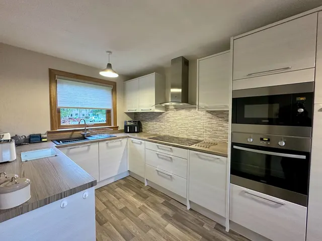 Photo 3 — Woodlands Place, Westhill, Inverness, IV2 5DT