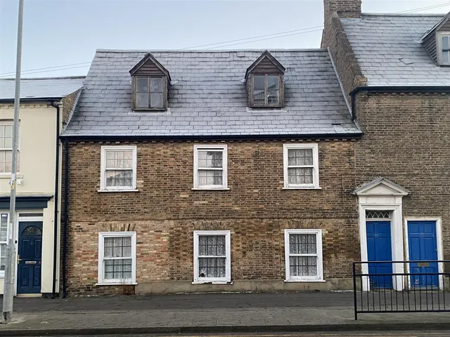 High Street, Chatteris, PE16, photo 1