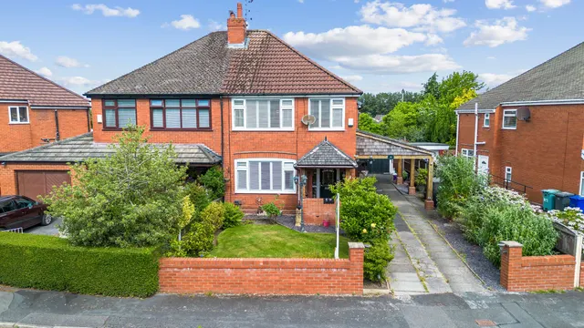 South Dale, Penketh, Warrington, WA5 2AD, photo 1