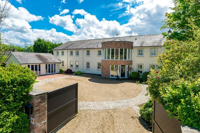 Prestbury Road, Wilmslow, Cheshire, SK9 2LJ, photo 1