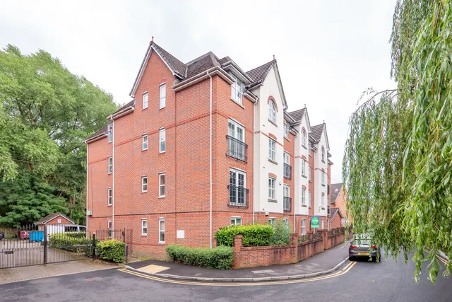 Roch Bank, Blackley, M9, photo 1