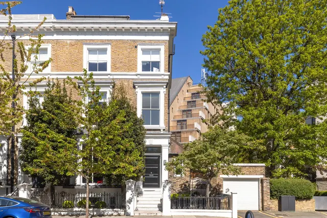 Upper Addison Gardens, London, W14, photo 1
