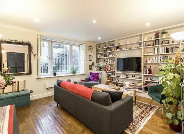 Photo 2 — Westbourne Terrace, Hyde Park, W2