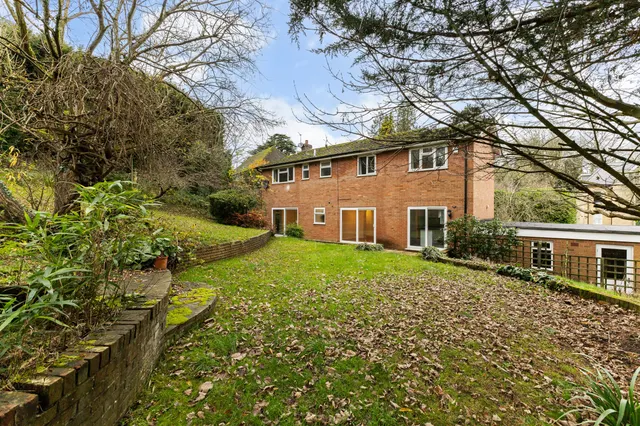 Photo 2 — Oak End Way, Gerrards Cross, SL9