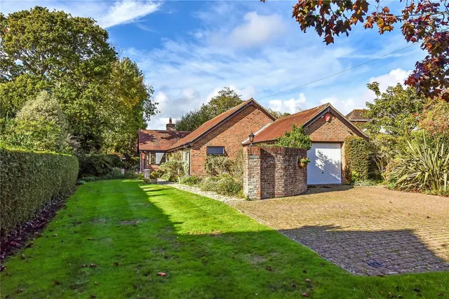 Waterford Close, Lymington, SO41, photo 1