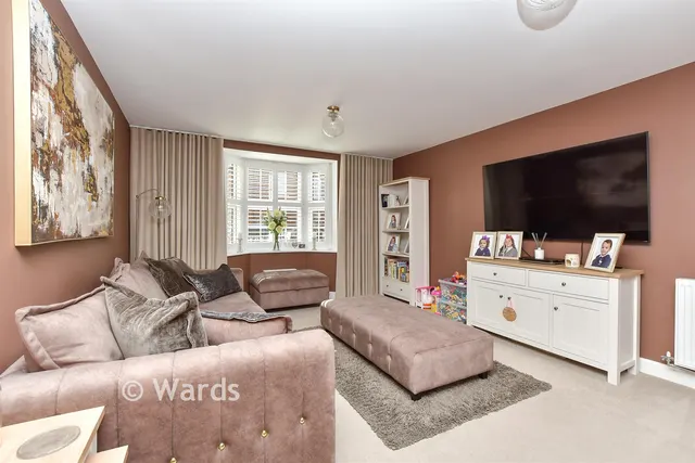 Ashmeads Rise, Borden, ME10, photo 2