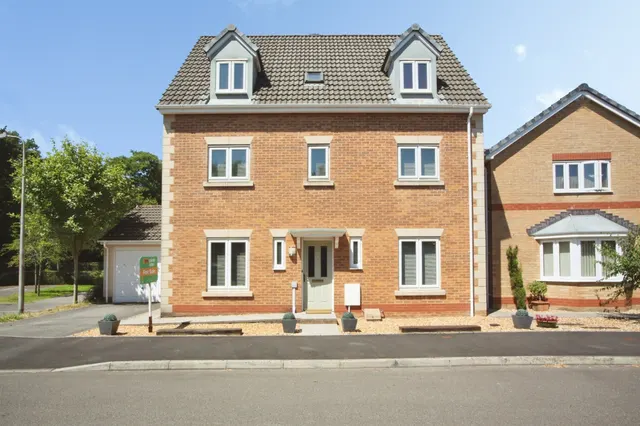 Meadow View Pontyclun, CF72, photo 1